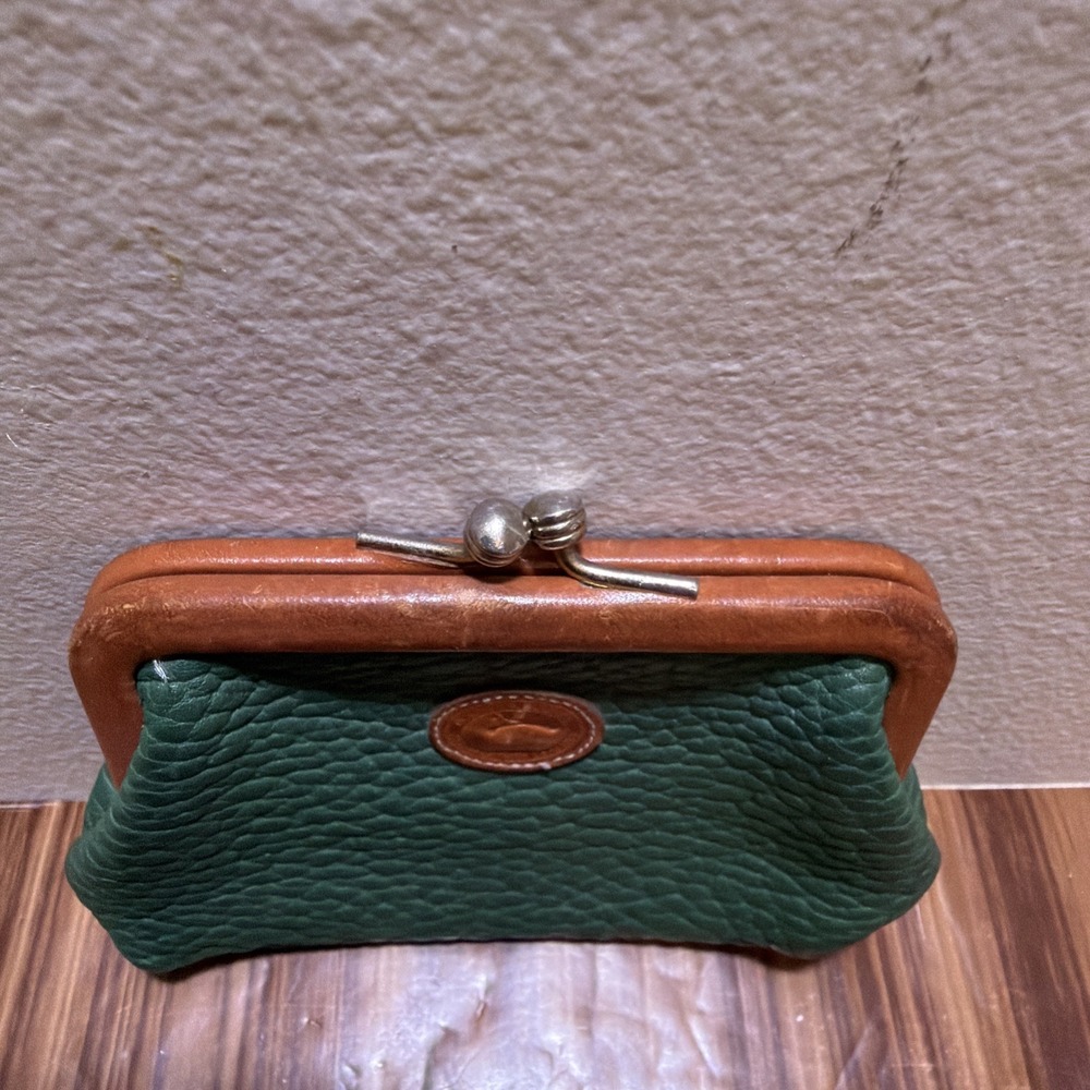 RARE Vtg DOONEY & BOURKE Green KISS LOCK CHANGE/COIN PURSE British Tan Trim - Picture 3 of 12